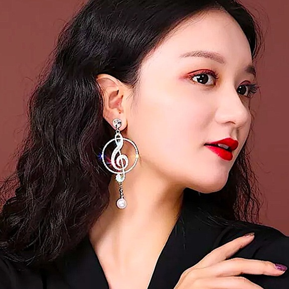 SILVER MUSIC NOTE RHINESTONE PEARL EARRINGS - Picture 1 of 5